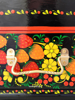 Деревянная шкатулка-сундук с росписью Хохлома 300х180, арт.121